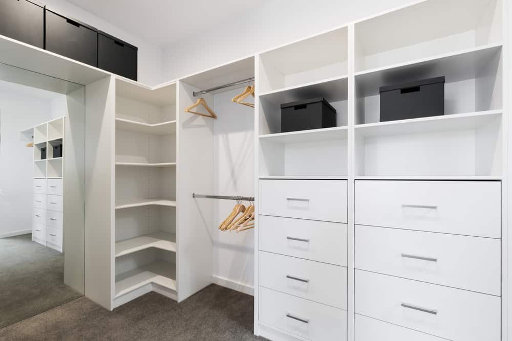 Large walk in wardrobe Large walk in wardrobe