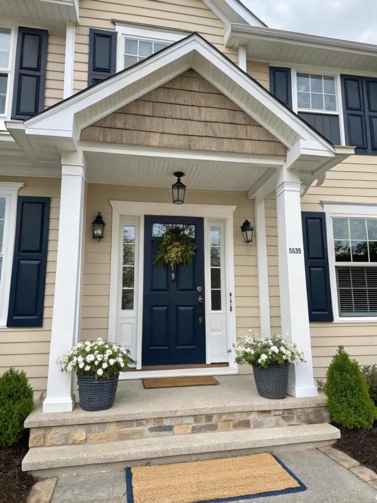 Hale Navy (Benjamin Moore)