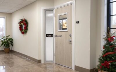 14 Office Door Christmas Decorations Ideas