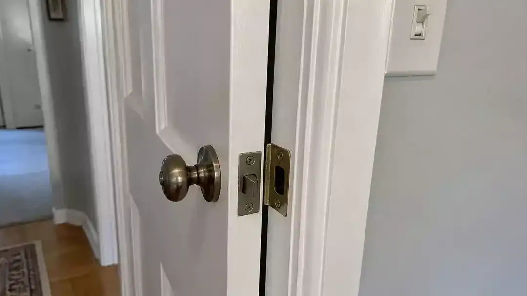 Should You Repair or Replace a Sagging Door?